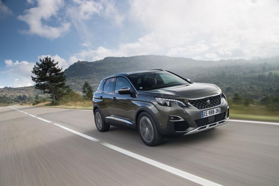  Peugeot 3008 GT 2016 года  (WW) (фото 23 из 42)